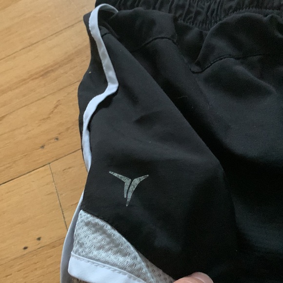 Black and white trim Go Dry active shorts - Picture 3 of 4